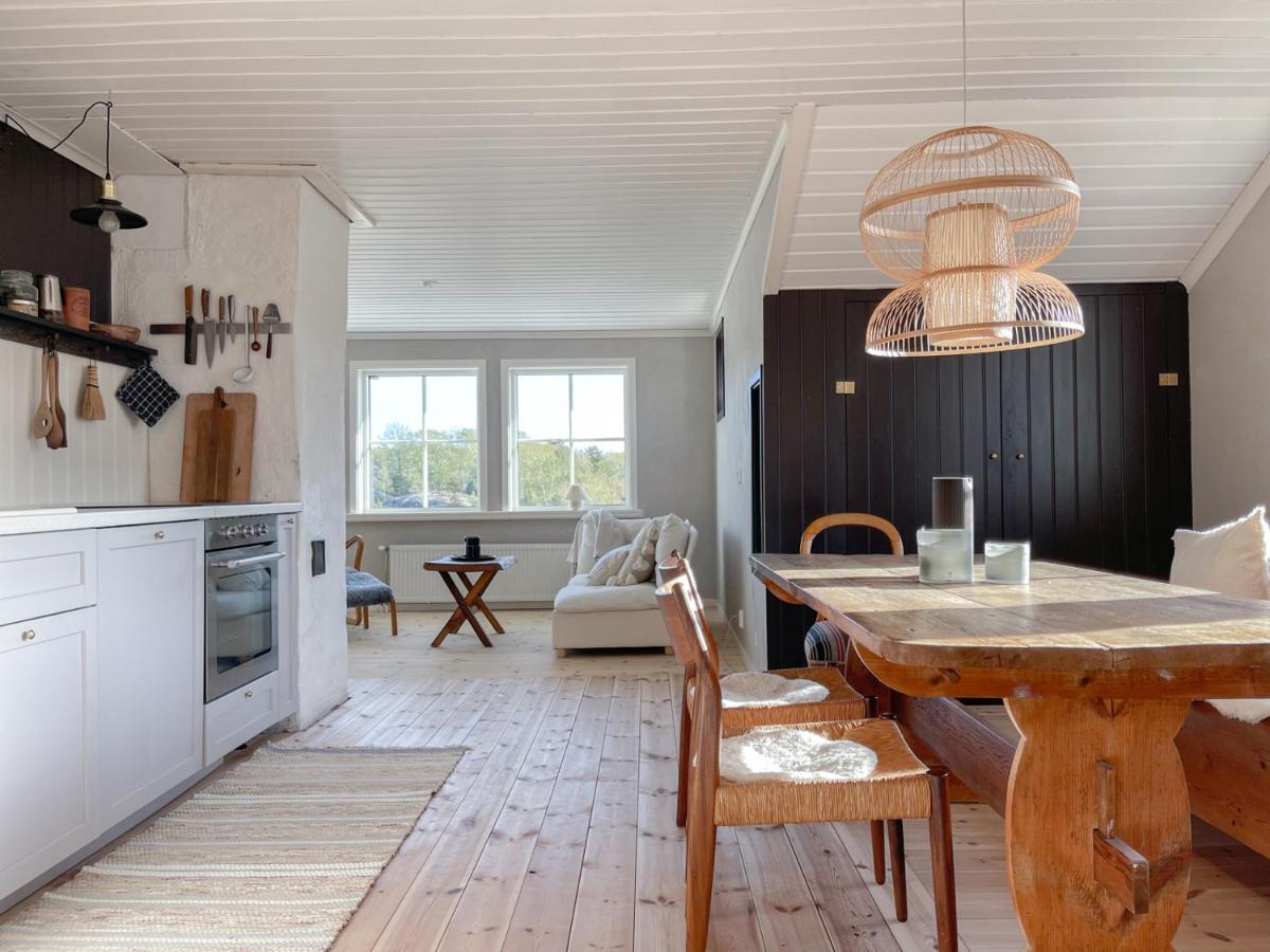 Lovely, Bright Apartment Overlooking Nature Fiskebäckskil Екстериор снимка
