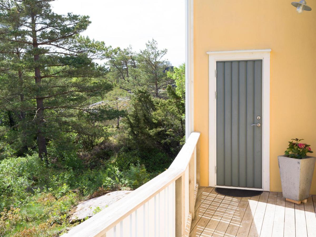 Lovely, Bright Apartment Overlooking Nature Fiskebäckskil Екстериор снимка